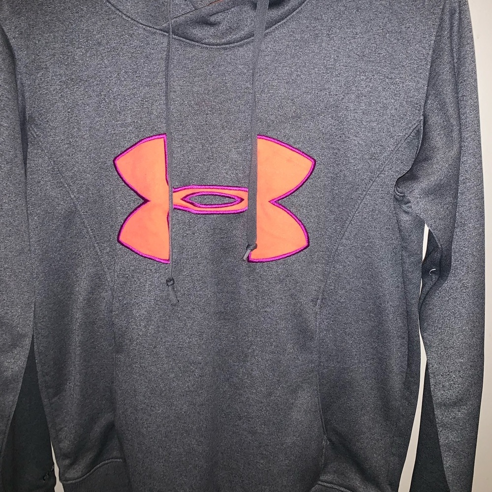 UNDER ARMOUR SWEATSHIRT